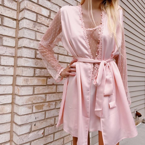 Flora Nikrooz Robe Pink Lace Showstopper Sheer Floral Long Sleeve L/S Size Large - Picture 5 of 5